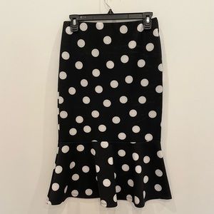 ✨ Haute Monde woman’s midi black & white flare/trumpet skirt M